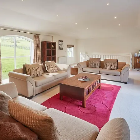 Host&stay - Folkton Semesterbostad